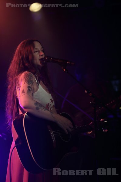 WAXAHATCHEE - 2024-07-22 - PARIS - La Maroquinerie - 